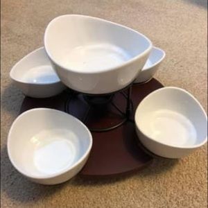 Lazy Susan serving dish
